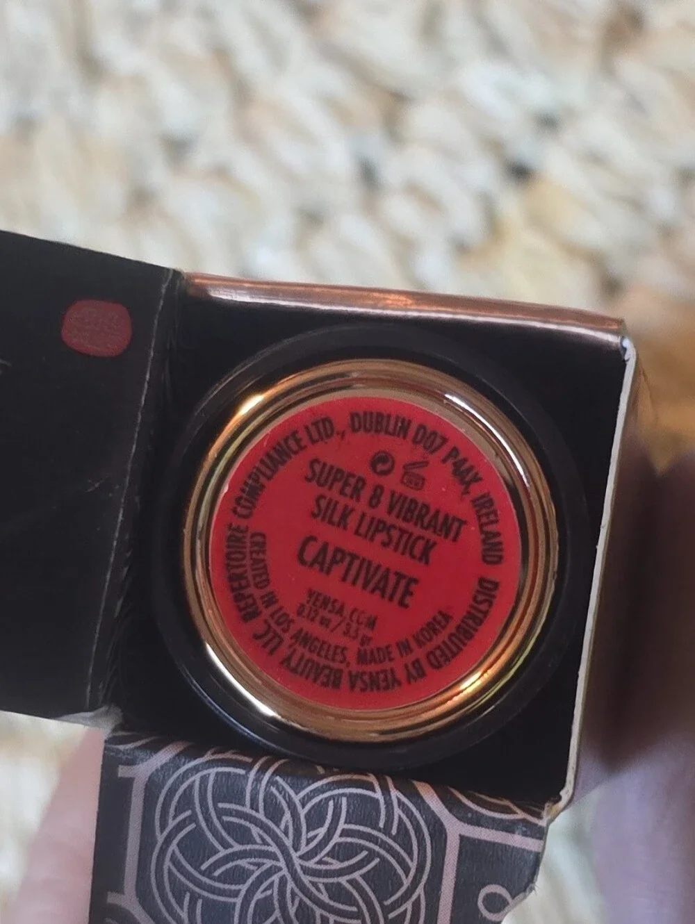 Yensa Super 8 Vibrant Silk Lipstick